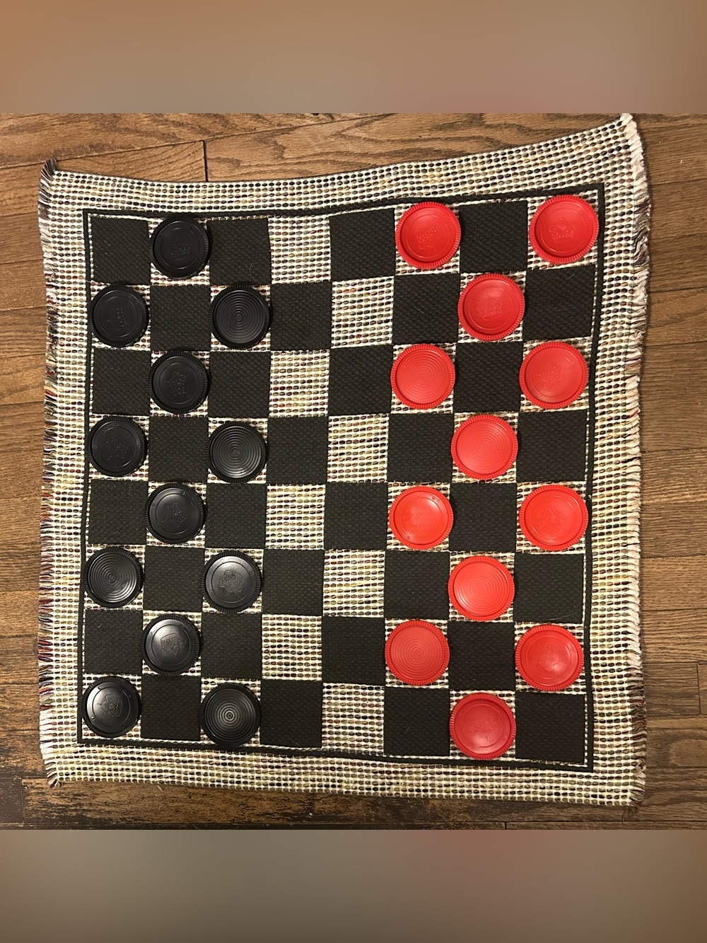 Multiflex Deigns: Woven Checkers and Tic-Tac-Toe Game Board